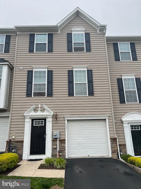 905 Susan Cir in North Wales, PA - Building Photo - Building Photo