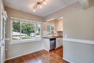 169 Alma St in Palo Alto, CA - Building Photo - Building Photo
