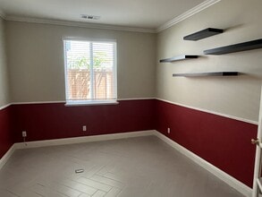 619 Snow Creek Ln in Patterson, CA - Building Photo - Building Photo