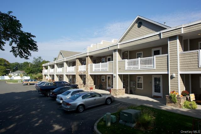 1703 Montauk Hwy in Brookhaven, NY - Building Photo - Building Photo