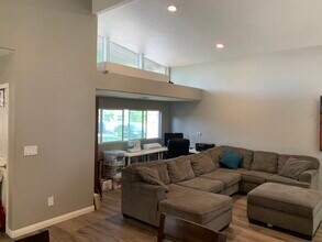 2751 Tigertail Dr in Los Alamitos, CA - Building Photo - Building Photo