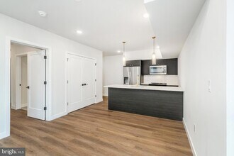 1102 Germantown Ave, Unit 601 in Philadelphia, PA - Foto de edificio - Building Photo