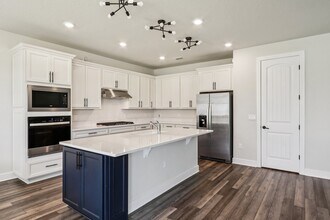 4103 Meandering Bay Dr in Apopka, FL - Building Photo - Building Photo