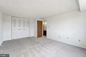 997 Heather Ridge Dr in Frederick, MD - Building Photo - Building Photo