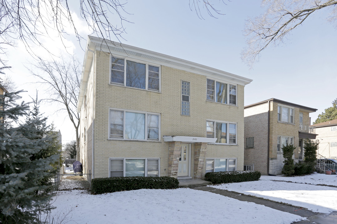 2430 N 76th Ave in Elmwood Park, IL - Building Photo