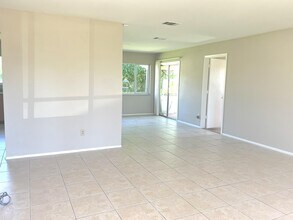 2901 SW Birtle Ct in Port St. Lucie, FL - Building Photo - Building Photo