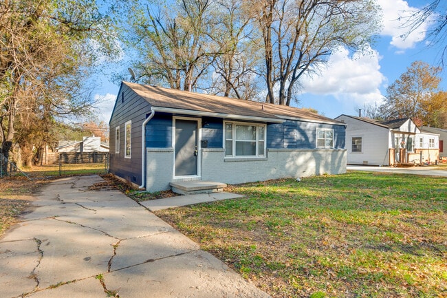 410 German Ave in Haysville, KS - Building Photo - Building Photo