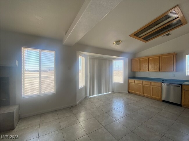 2141 W Scales Wy in Pahrump, NV - Building Photo - Building Photo