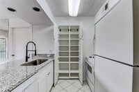 1516 Bay Area Blvd photo'