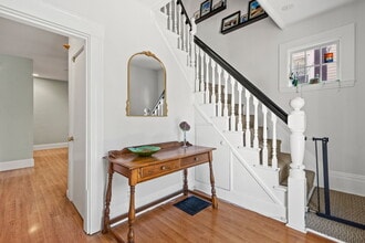 6 Rowell Ave in Beverly, MA - Building Photo - Building Photo