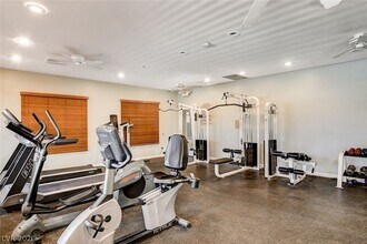 3574 Desert Cliff St, Unit 203 in Las Vegas, NV - Foto de edificio - Building Photo