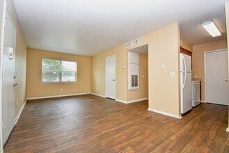 1501 S Bolton St in Jacksonville, TX - Building Photo - Building Photo