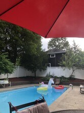 29 Westview Rd, Unit 1 in Verona, NJ - Foto de edificio - Building Photo