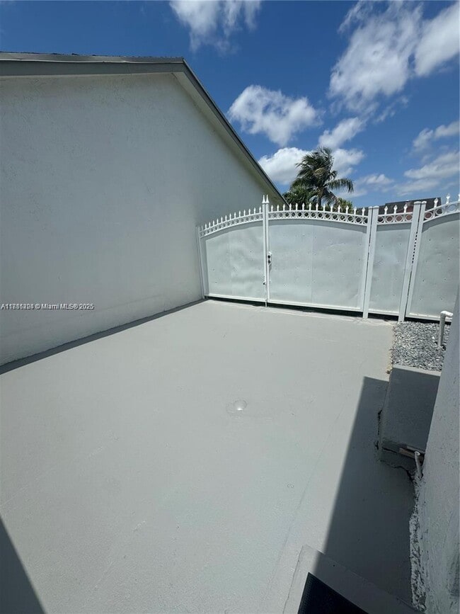 12558 SW 211th Terrace in Miami, FL - Building Photo - Building Photo