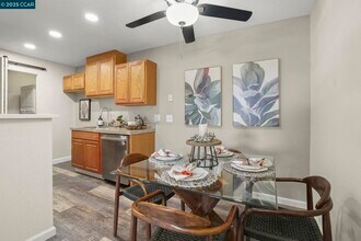 1505 Kirker Pass Rd, Unit 231 in Concord, CA - Building Photo - Building Photo