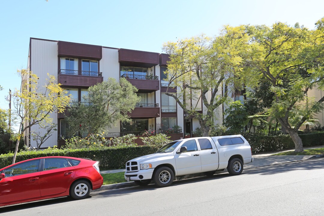 Oakhurst Royal Apartments in Beverly Hills, CA - Building Photo