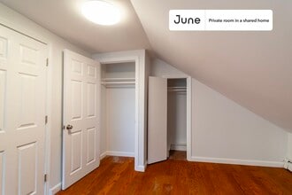 Private bedroom in 4 bed/4 bath Home in Cambridge, MA - Building Photo - Building Photo