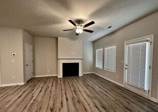 6085 Mallory Ridge in Union City, GA - Building Photo - Building Photo