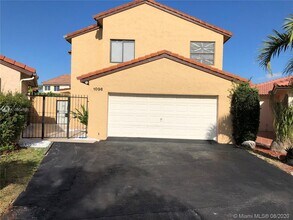 1096 SW 134th Ct in Miami, FL - Building Photo - Building Photo