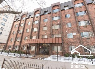 5820 N Sheridan Rd in Chicago, IL - Building Photo - Building Photo