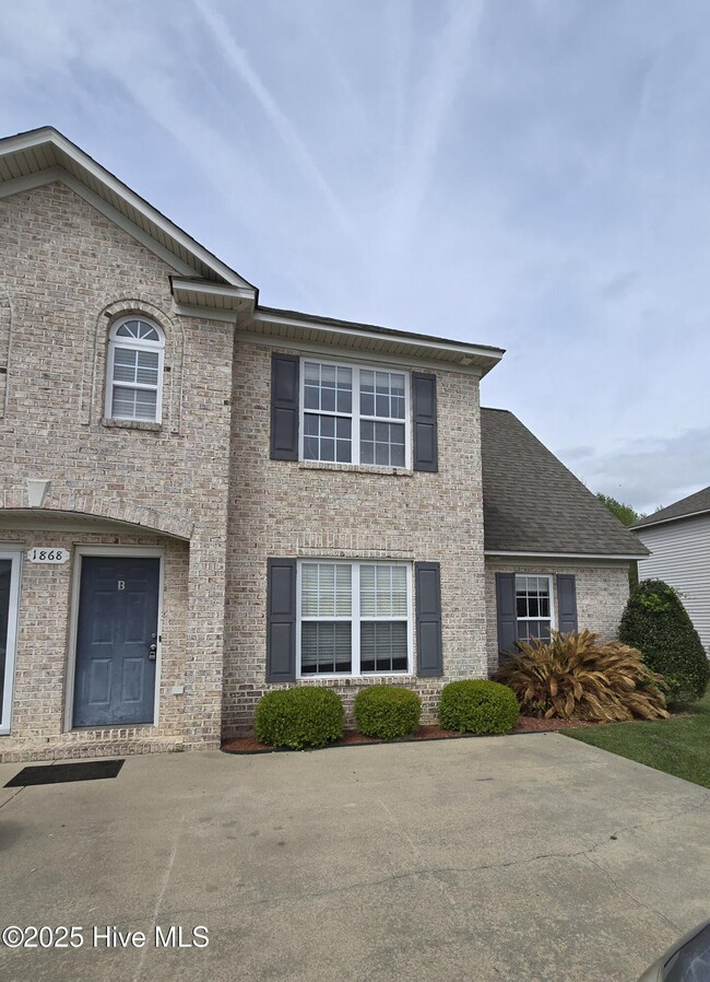 property at 1868 Cambria Dr