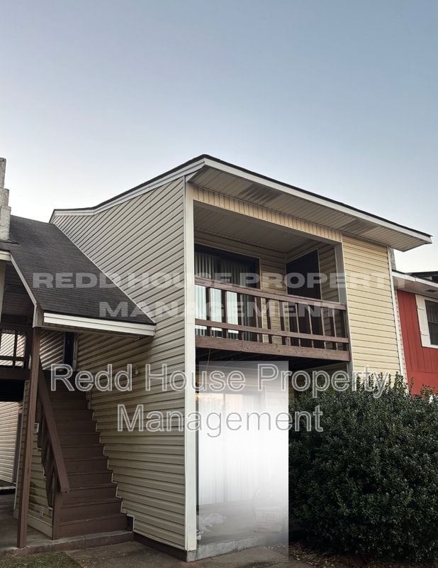 property at 105 Gunter Ln