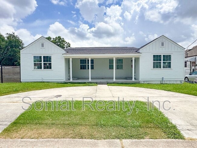 property at 233 Jefferson Heights Ave