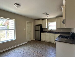 2525 Cleo St in Corpus Christi, TX - Building Photo - Building Photo