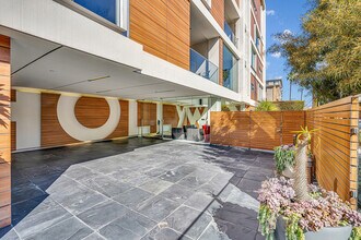 6735 Yucca St, Unit 101 in Los Angeles, CA - Building Photo - Building Photo