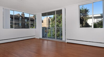 Hollyburn Court in Vancouver, BC - Building Photo - Building Photo