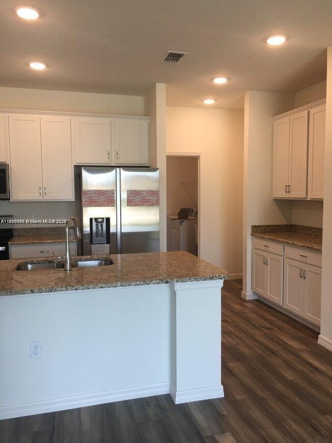 2240 SW Lawrence St in Port St. Lucie, FL - Building Photo - Building Photo