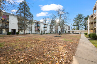 140 Silver Ln in East Hartford, CT - Building Photo - Building Photo