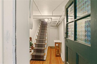 56 Bateman Ave in Newport, RI - Building Photo - Building Photo