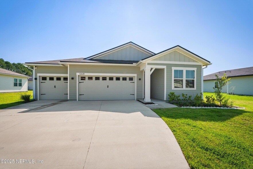 12639 Lake Taylor Ln in Jacksonville, FL - Building Photo