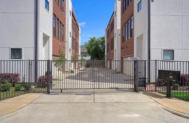 1416 Ruthven St in Houston, TX - Building Photo - Building Photo