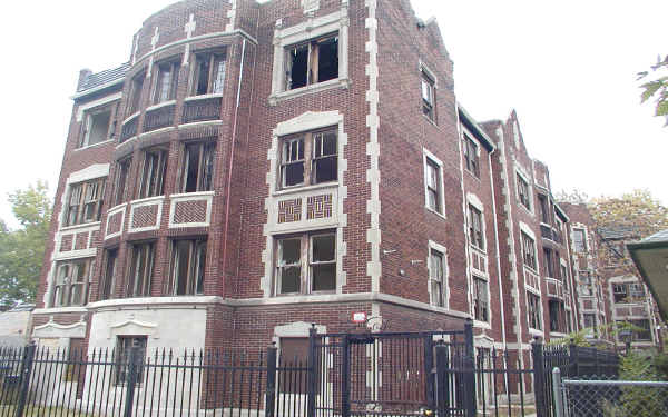 7637-7639 S Colfax Ave in Chicago, IL - Building Photo