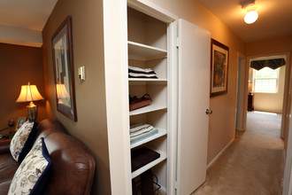 Painters Mill Apartments in Owings Mills, MD - Foto de edificio - Interior Photo