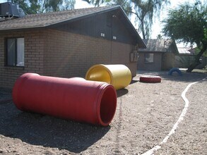 Yale Court in Phoenix, AZ - Building Photo - Building Photo