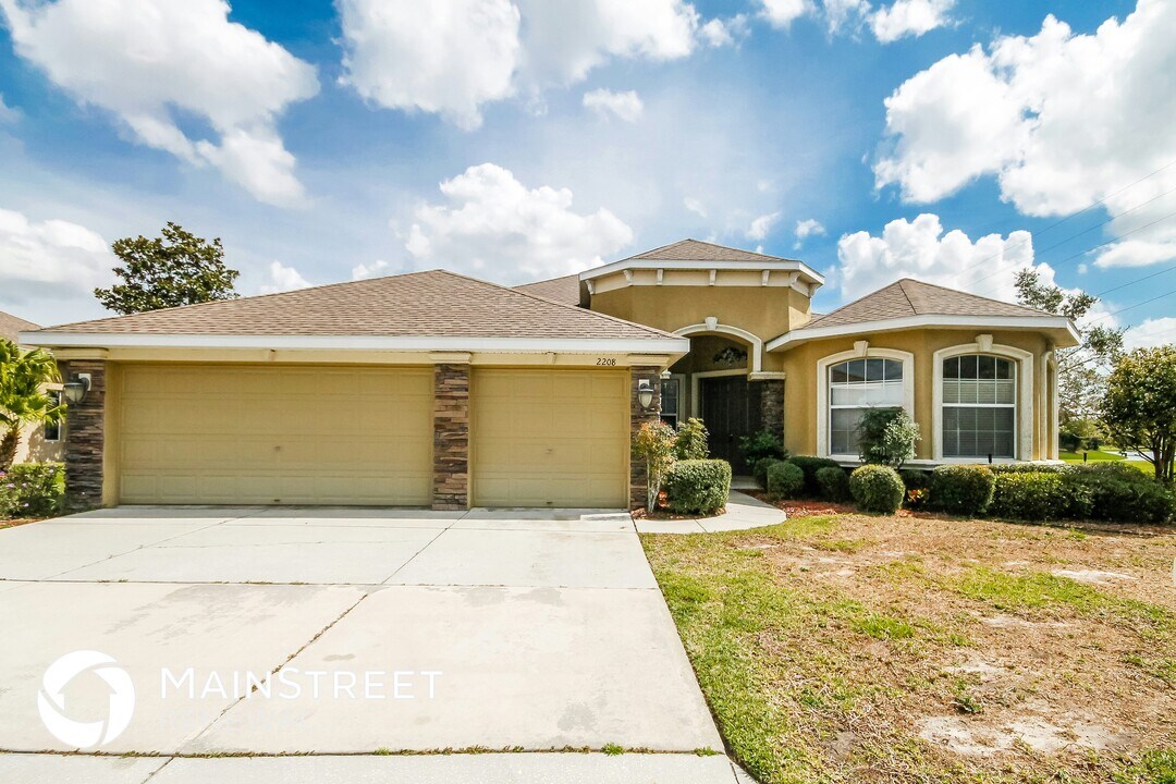2208 Tarragon Ln in New Port Richey, FL - Building Photo