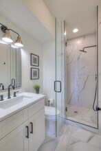 312 Duke St, Unit 312 B Duke St in Nashville, TN - Foto de edificio - Building Photo