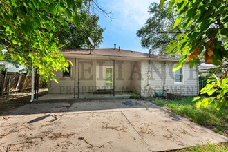 1213 N Glendale St in Wichita, KS - Building Photo - Building Photo