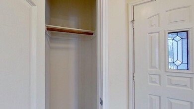 411 Quail Hollow Dr in Hutto, TX - Building Photo - Building Photo