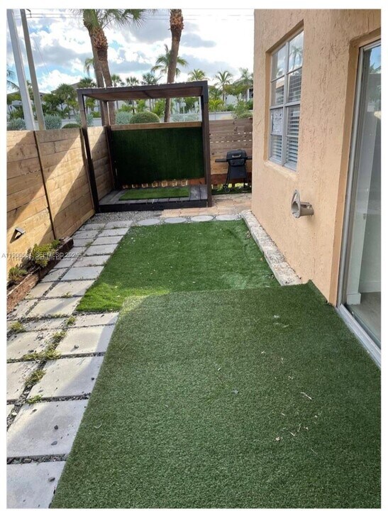 4360 NW 79th Ave in Doral, FL - Building Photo