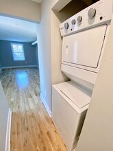 1523 W Girard Ave in Philadelphia, PA - Foto de edificio - Building Photo