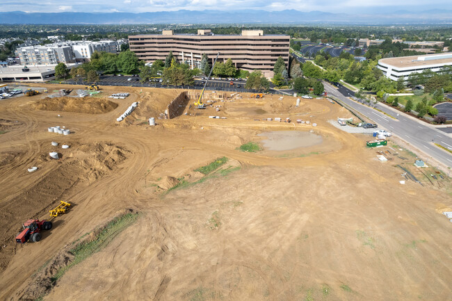 The Avant in Centennial, CO - Building Photo - Building Photo