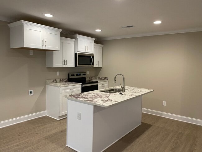 154 Livingston Way in Jackson, TN - Building Photo - Building Photo