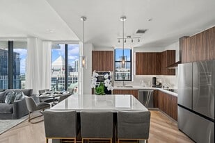 Veneto Las Olas in Fort Lauderdale, FL - Building Photo