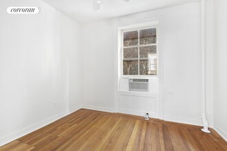 269 W 12th St in New York, NY - Building Photo - Building Photo