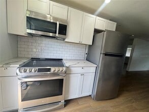 2744 Botts Landing Rd in DeLand, FL - Building Photo - Building Photo