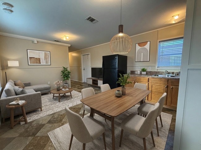 property at 709 N Collins Fwy